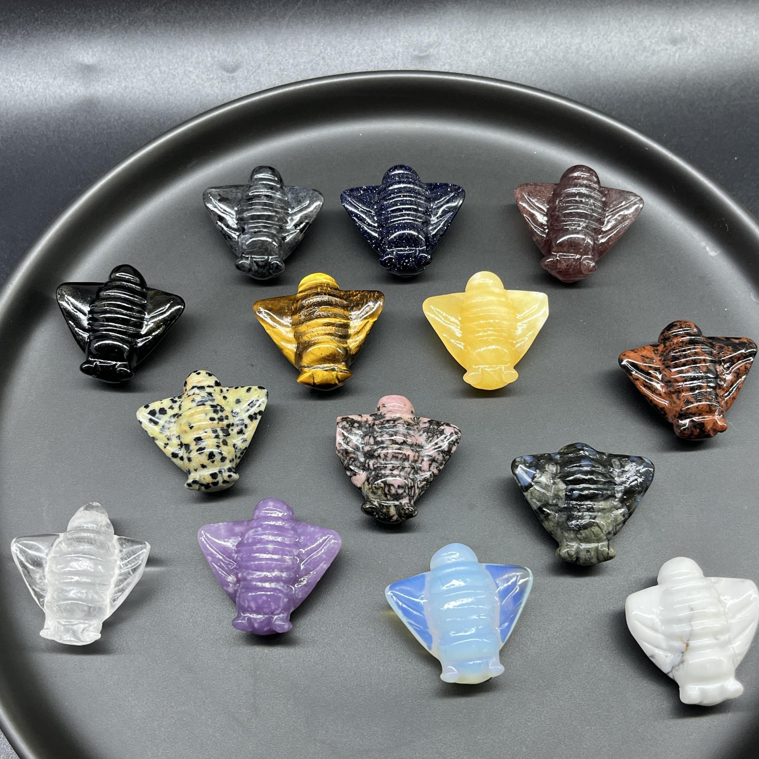 3CM Mini Bee Natural Crystal Carving