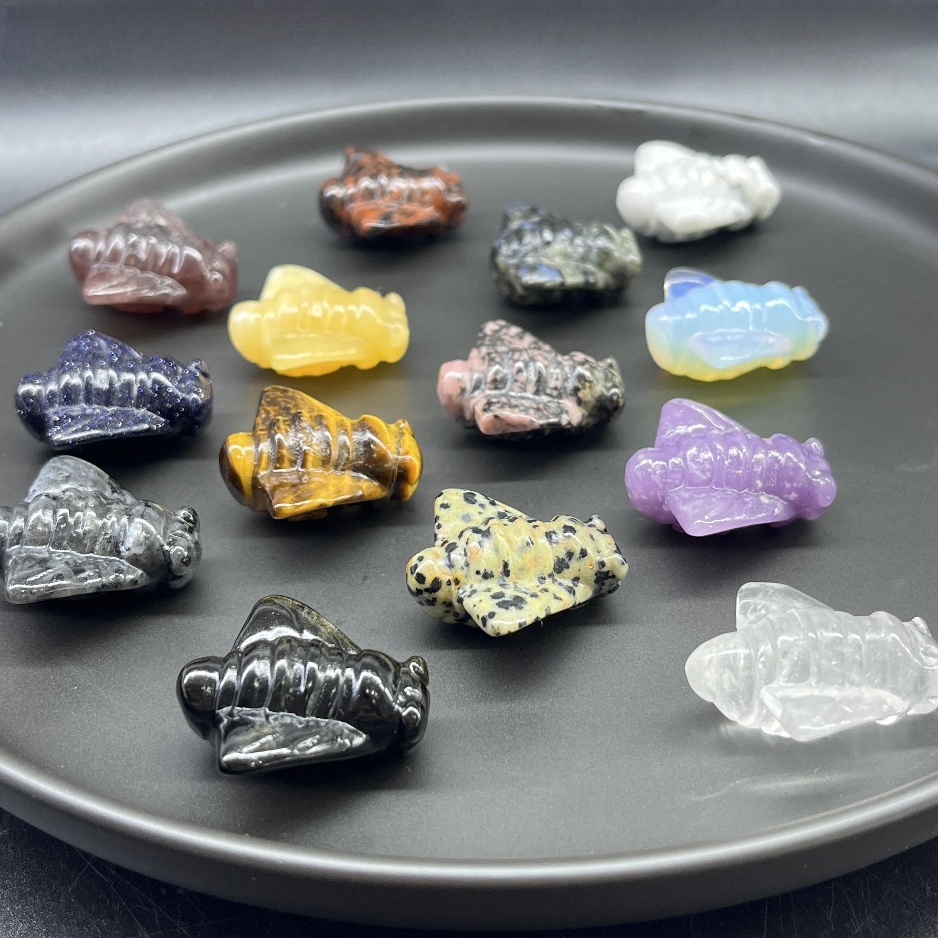 3CM Mini Bee Natural Crystal Carving