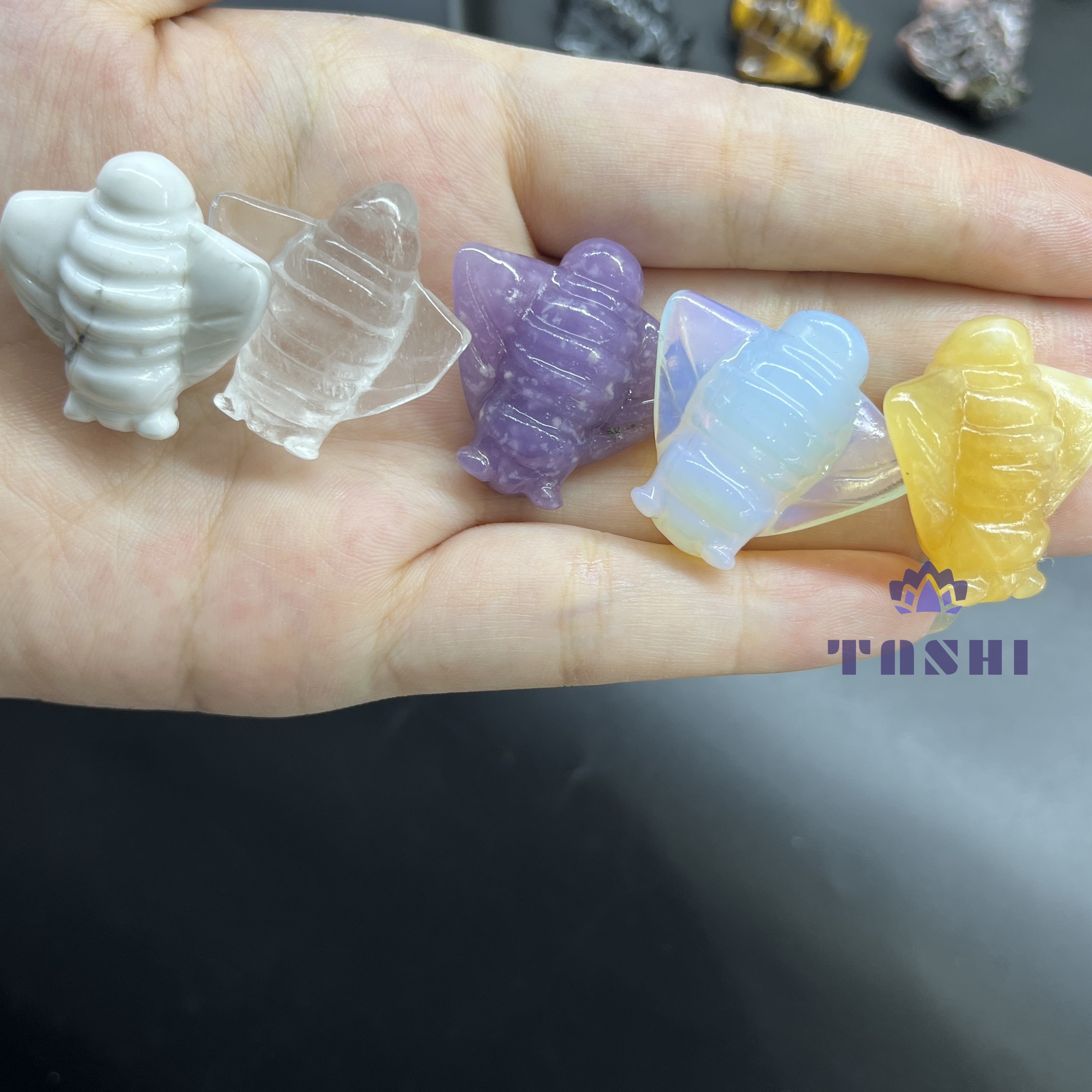 3CM Mini Bee Natural Crystal Carving