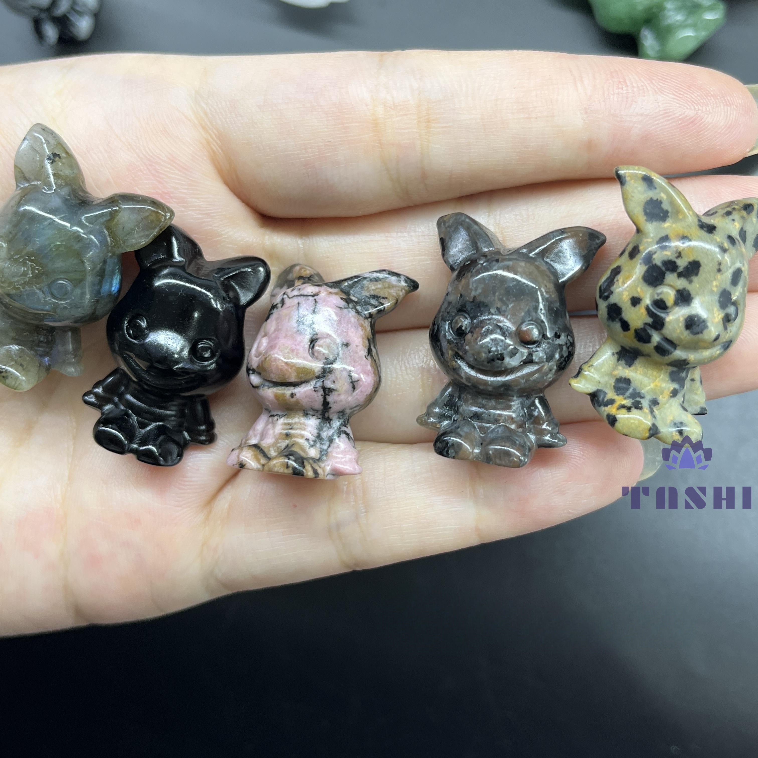 3CM Mini Piglet Carving Pooh Bear Natural Crystal Stone Statue Figurine