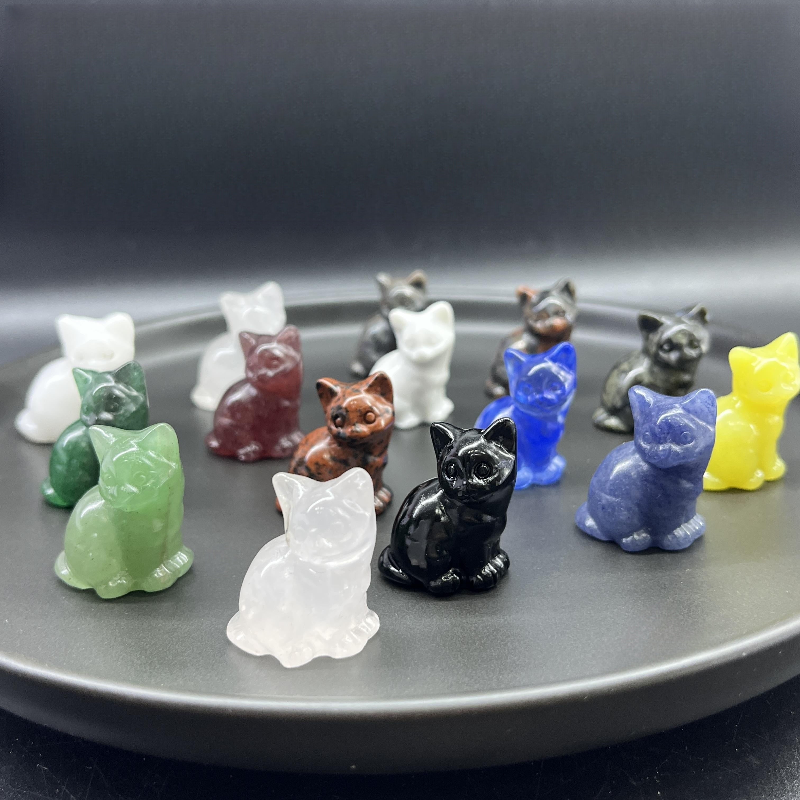3CM Mini Sitting Cat Carving