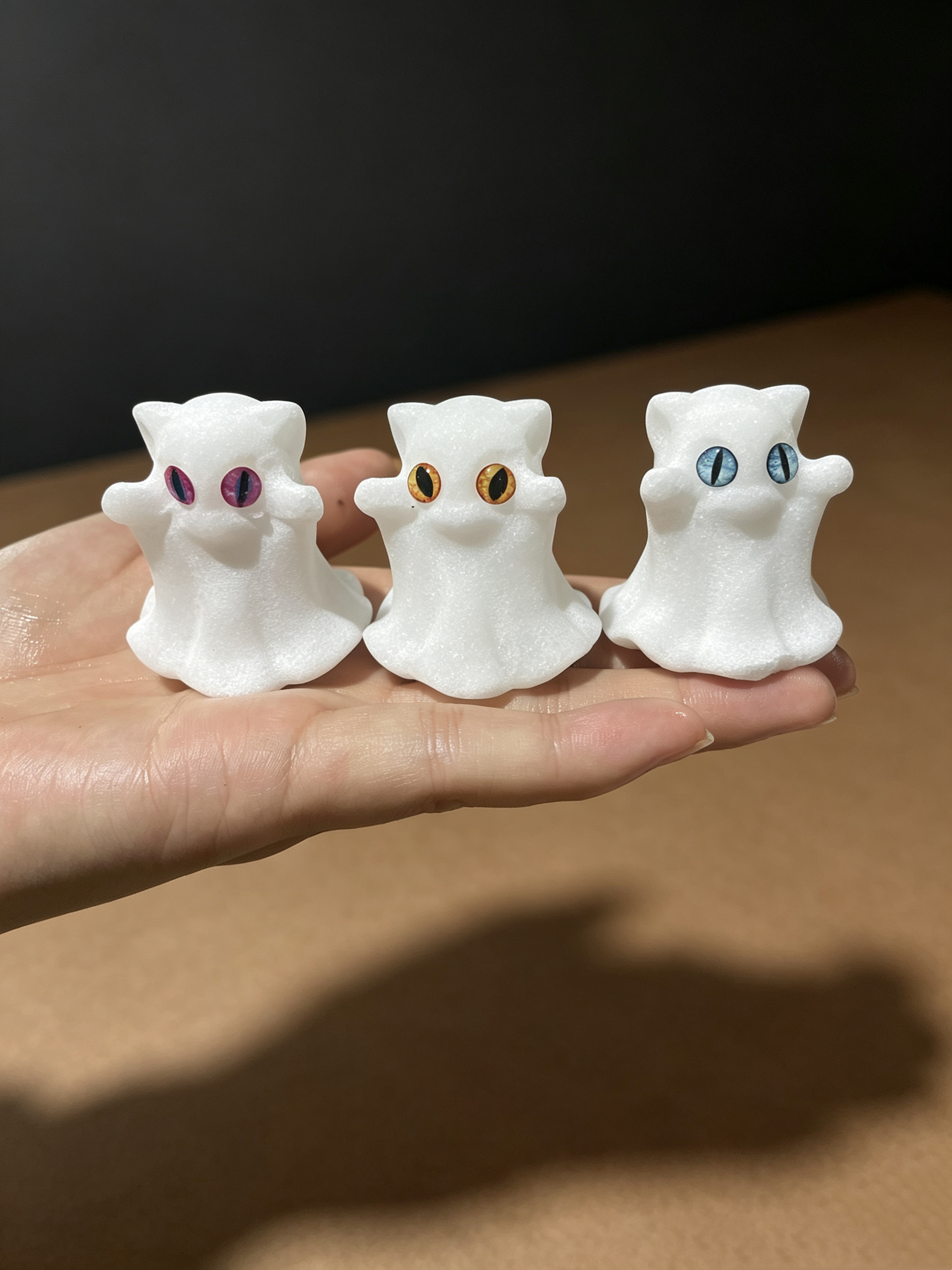 4cm Ghost Cat carving